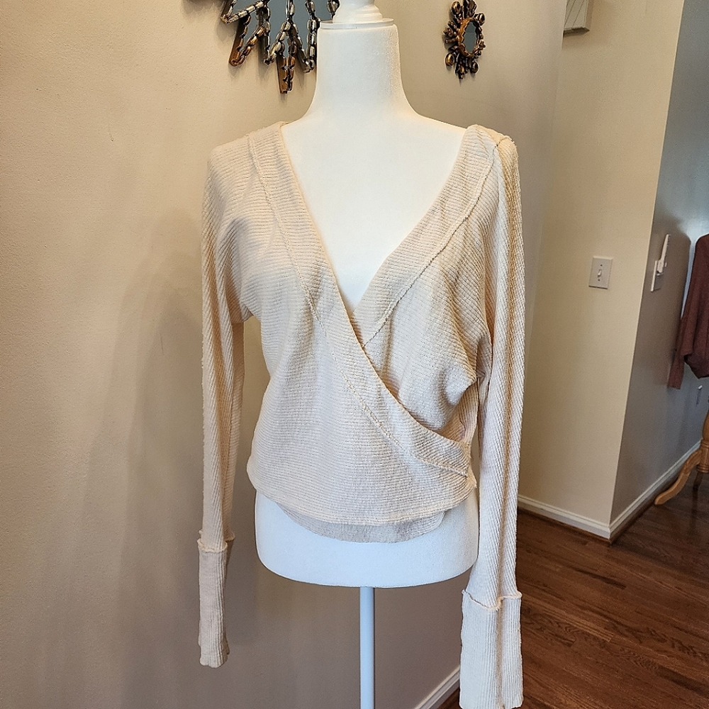 We The Free Lupine Beige Wrap Long Sleeve Top Medium Like New !